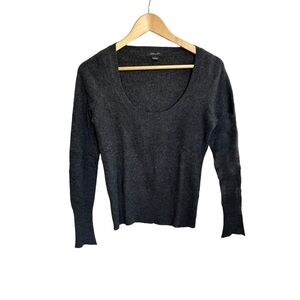 christopher Fischer 100%  cashmere sweater grey  scoop round neck